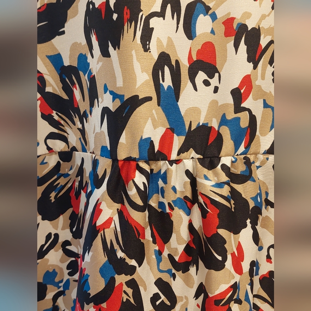 Chic Multicolor Abstract Blouse - Picture 7 of 10